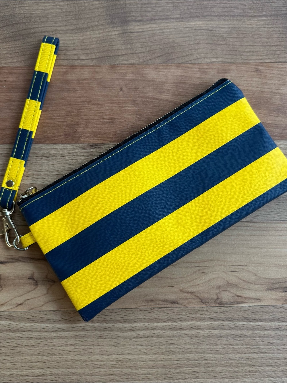 Lillybee by Scout Women’s Wristlet Wallet Navy/Yellow OS
